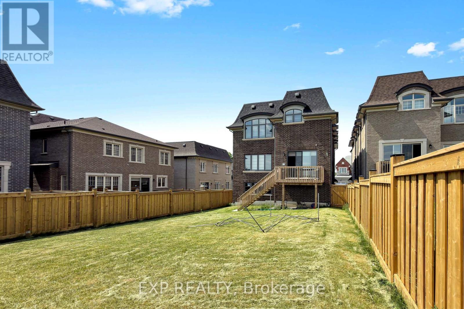 7 SWAMP SPARROW COURT - 50