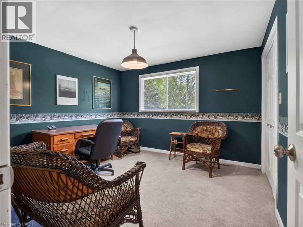 17 MONTGOMERY Road - 22