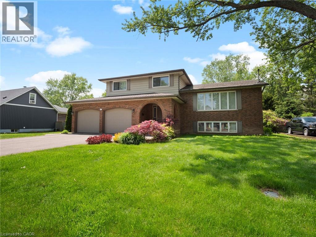17 MONTGOMERY Road - 38