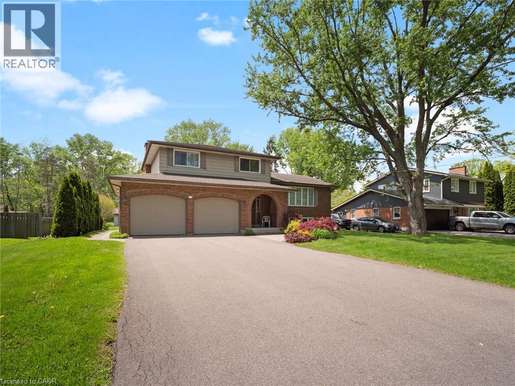 17 MONTGOMERY Road - 39