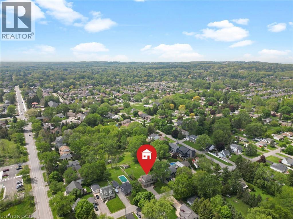 17 MONTGOMERY Road - 44