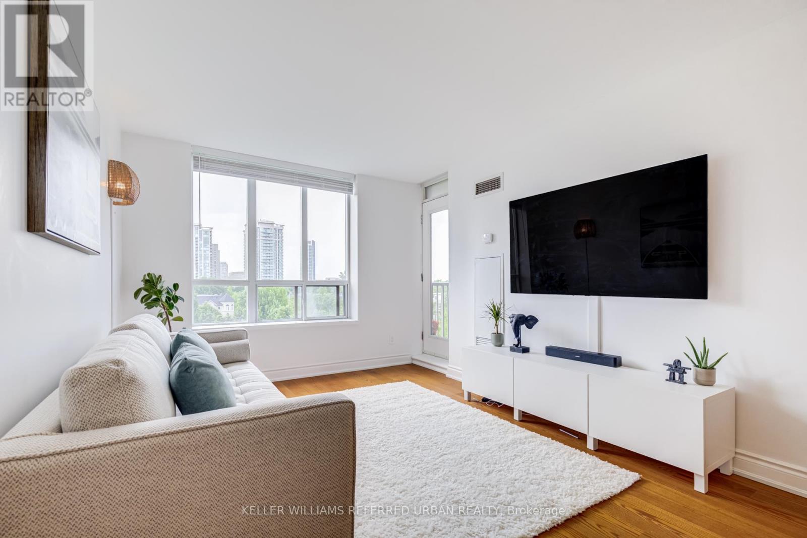 #510 55 HARRISON GARDEN BOULEVARD - Image 19