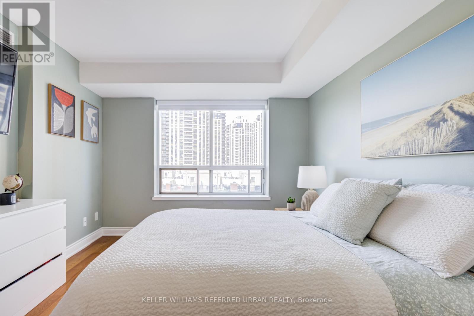 #510 55 HARRISON GARDEN BOULEVARD - Image 25