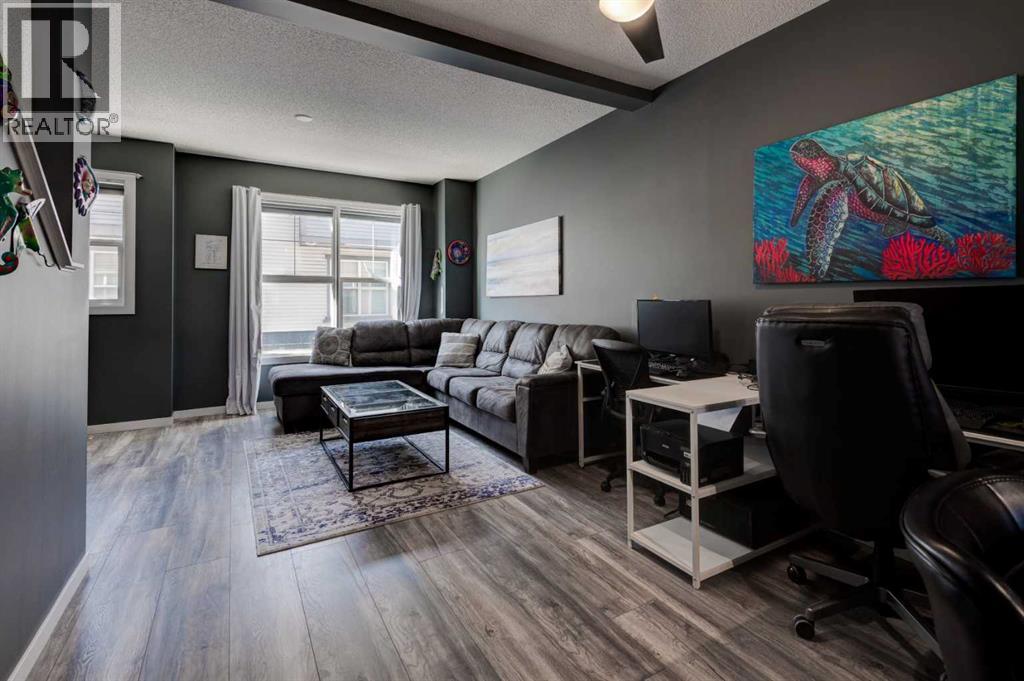 Dining area (currently used as work space)
