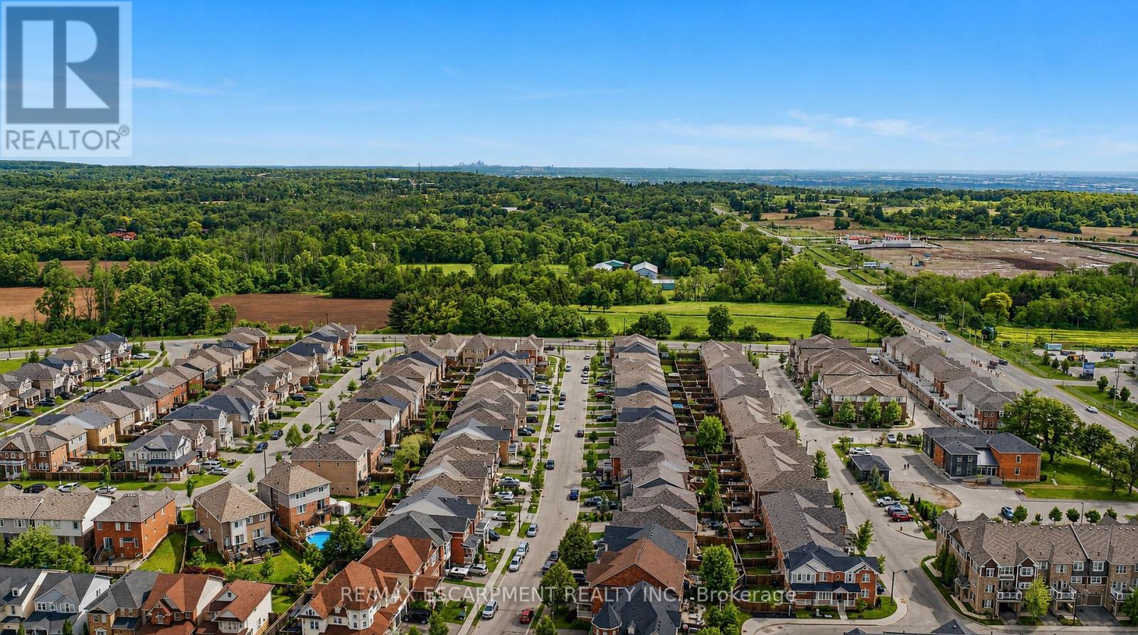 44 STILLWATER CRESCENT - 24