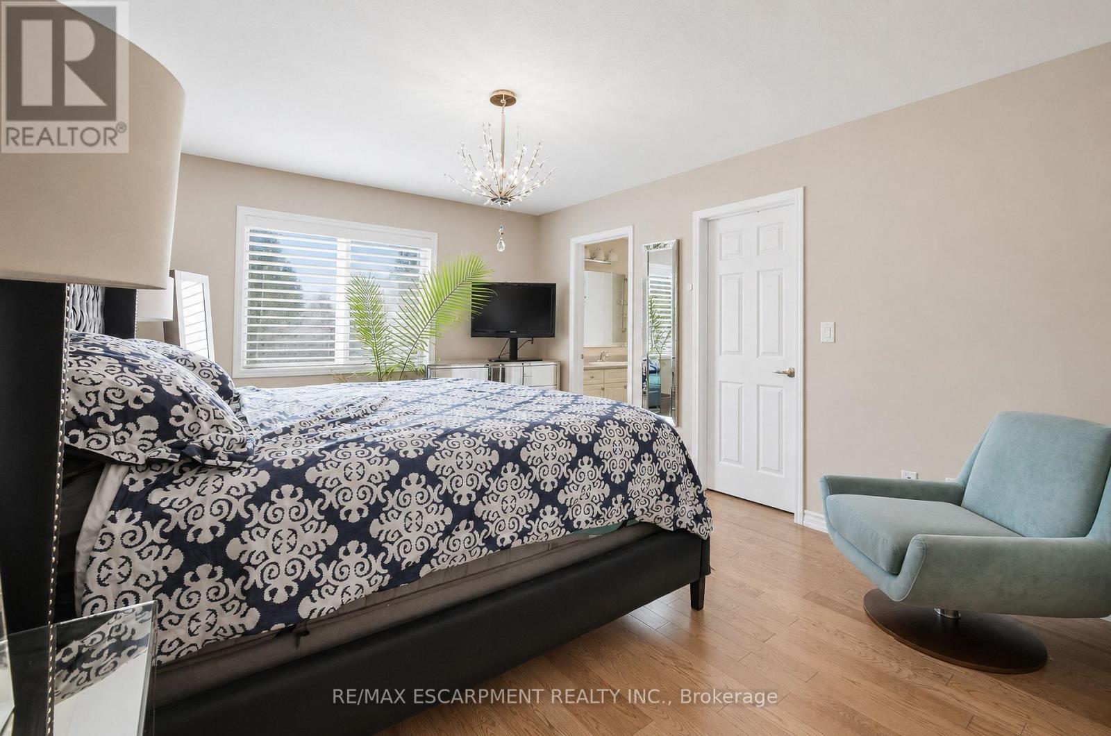 44 STILLWATER CRESCENT - 9