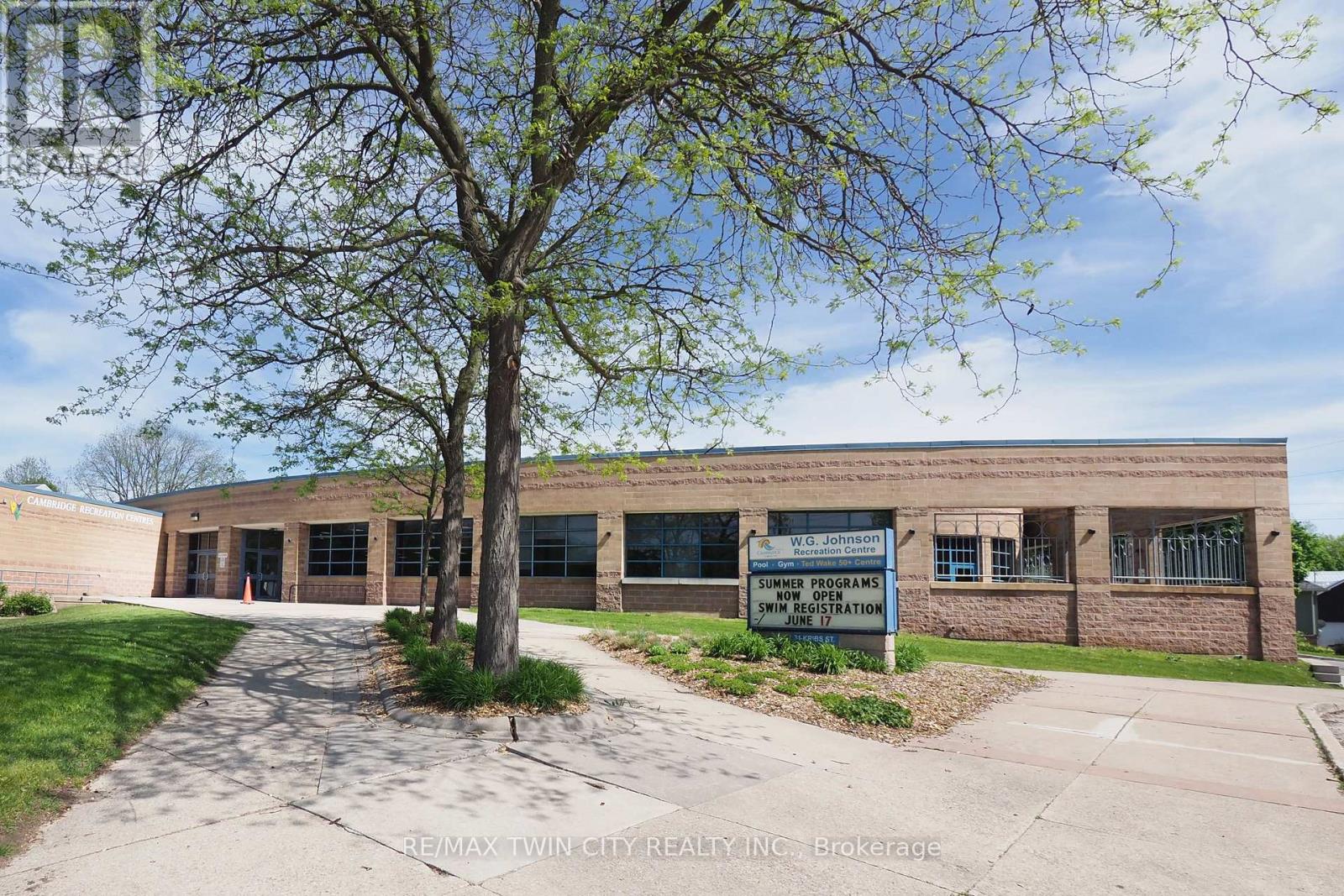 #265 40 TANNERY STREET E - 31