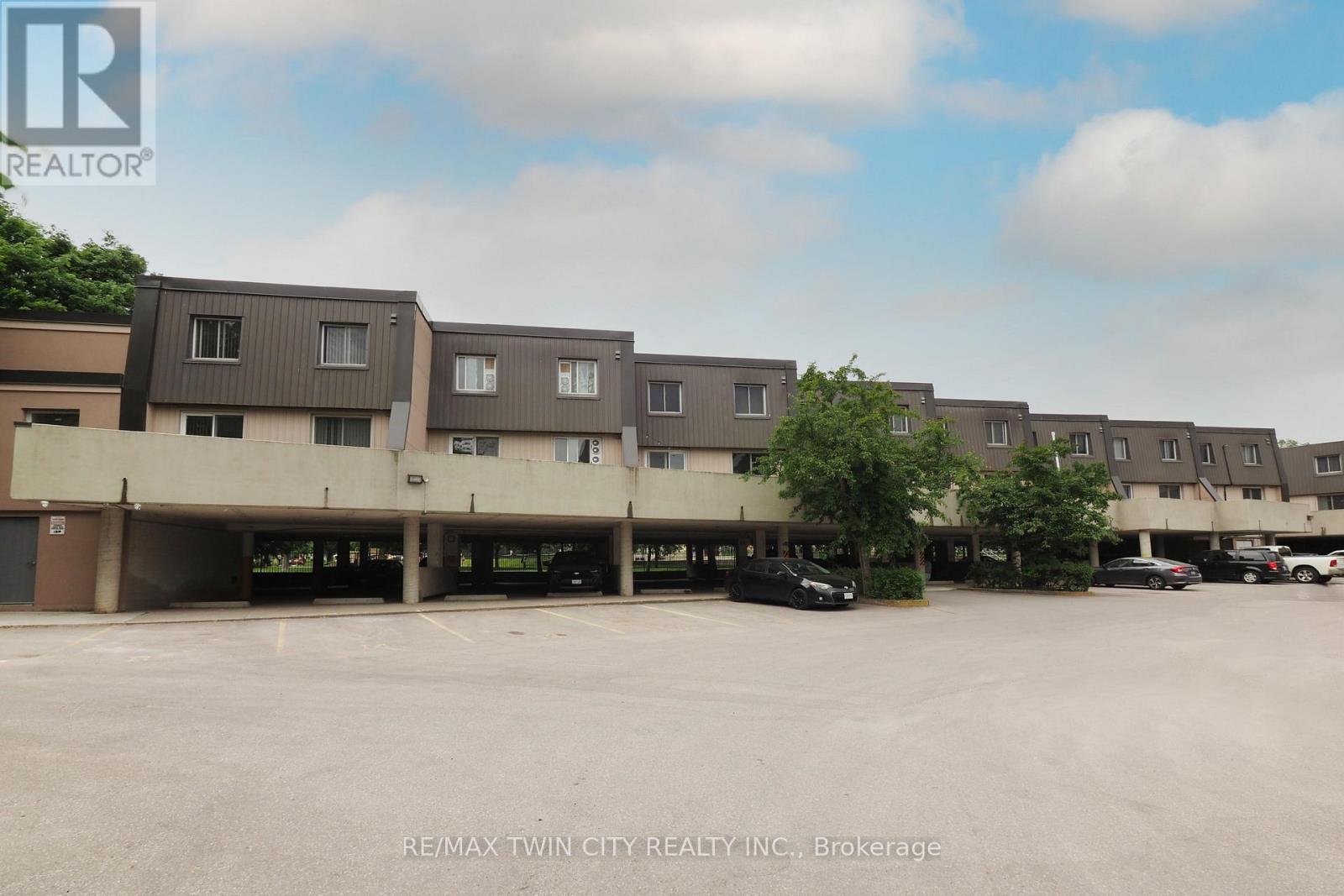 #265 40 TANNERY STREET E - 5