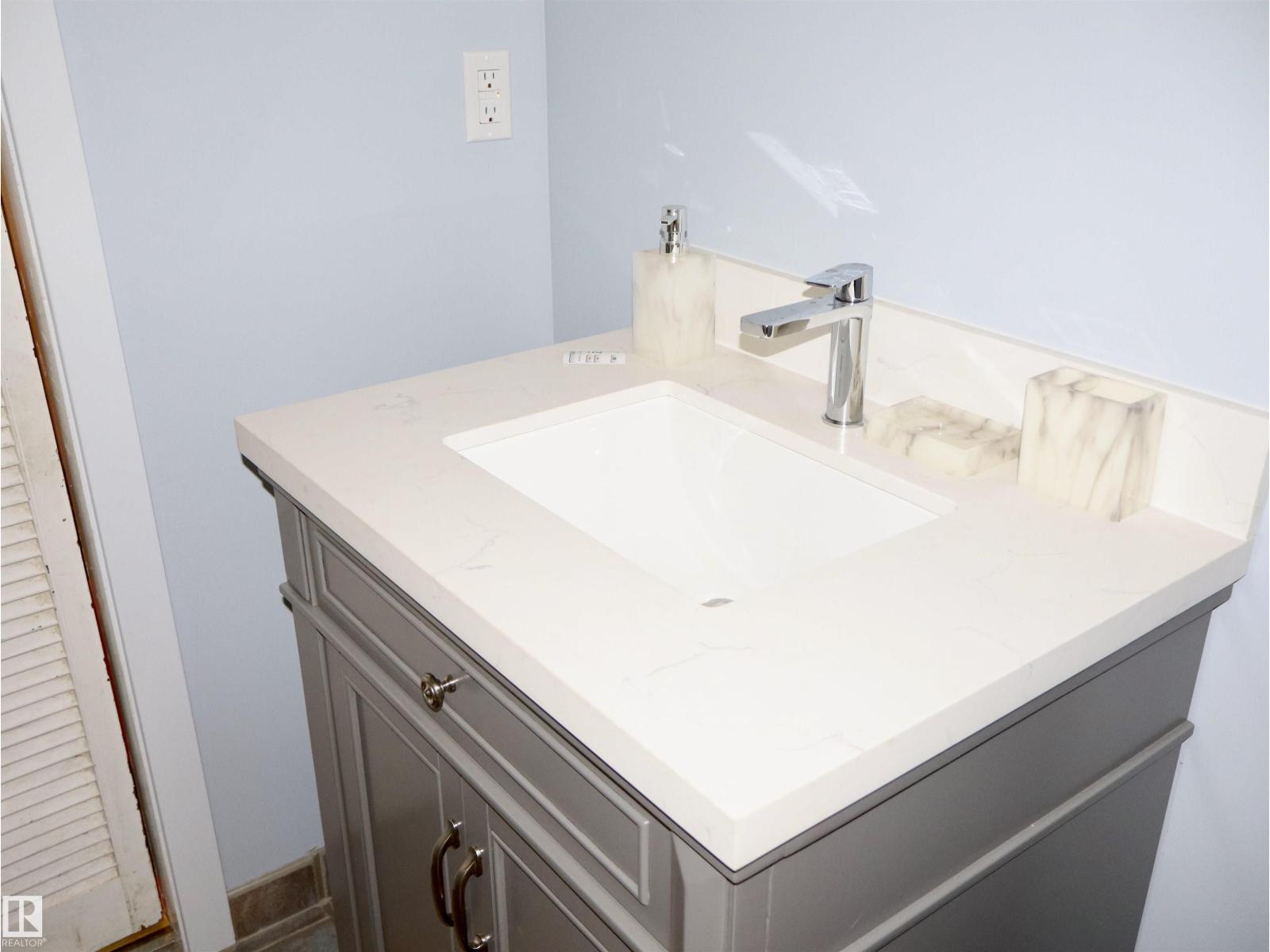 56431 RR 25 — photo 25