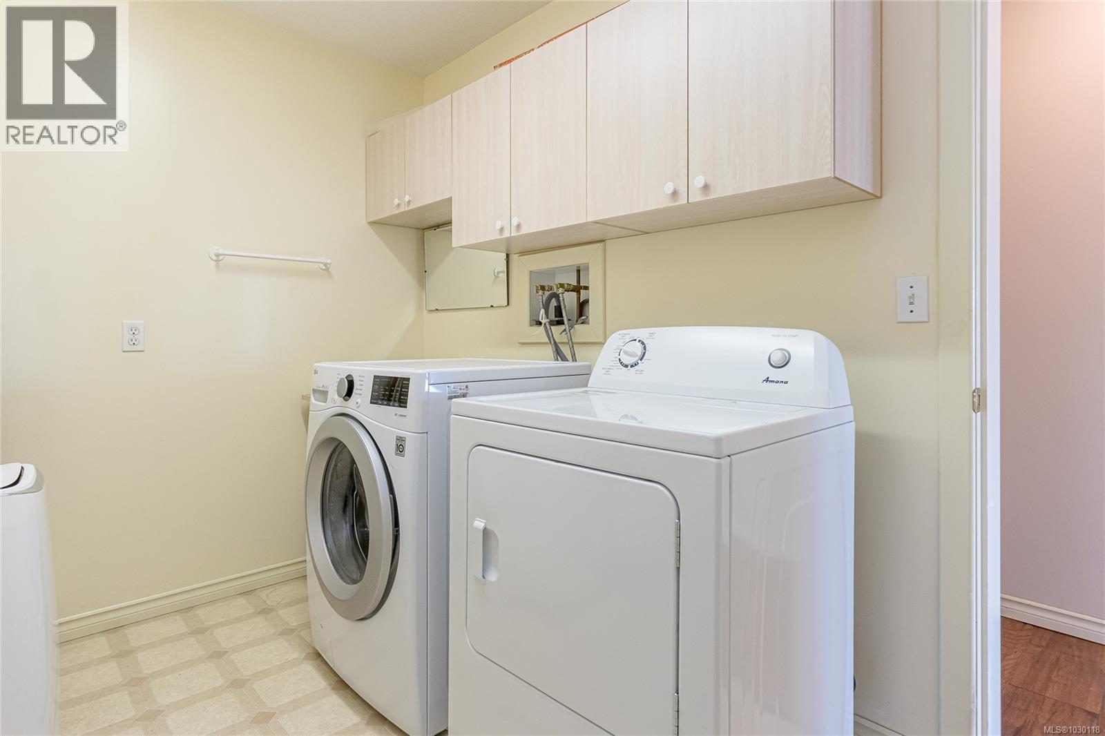 3043 Raymur Pl - 35