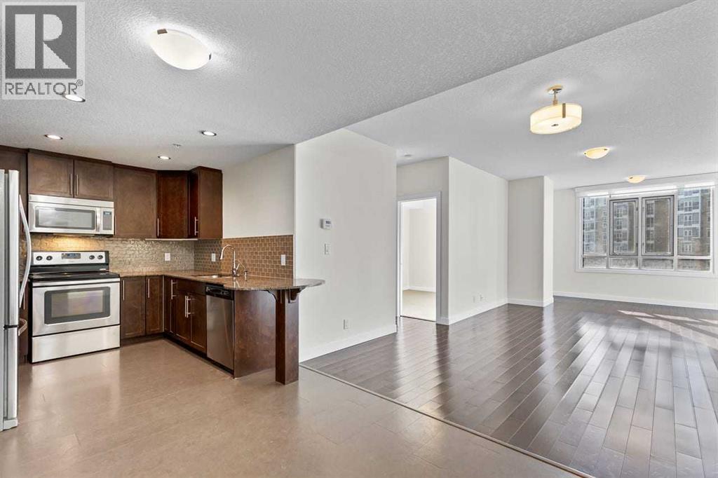 #310 16 Varsity Estates Circle NW - 18
