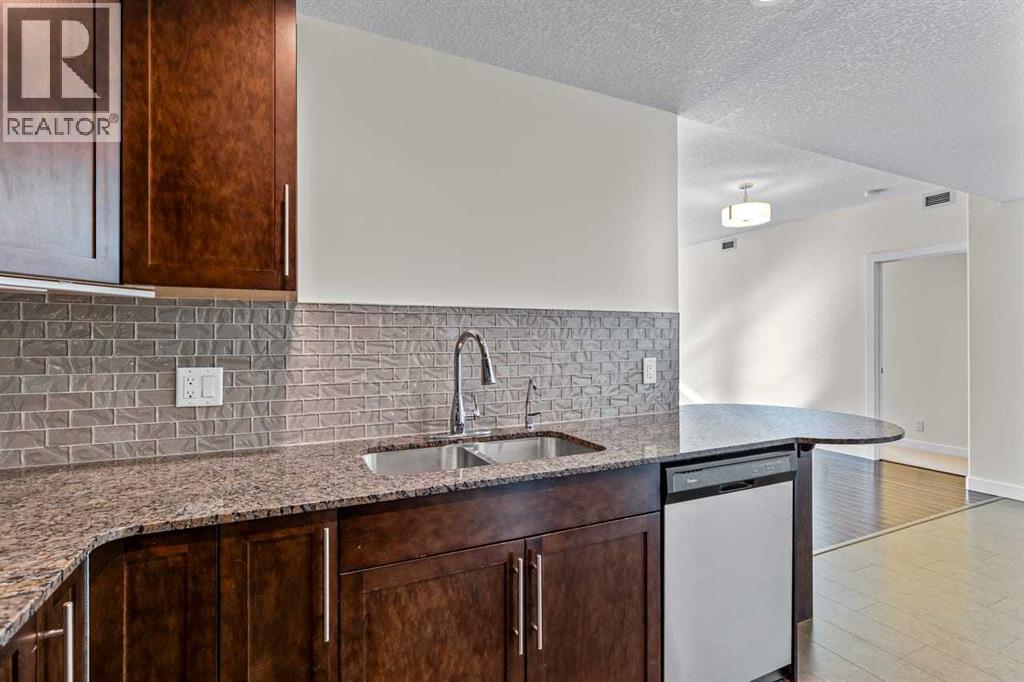 #310 16 Varsity Estates Circle NW - 22