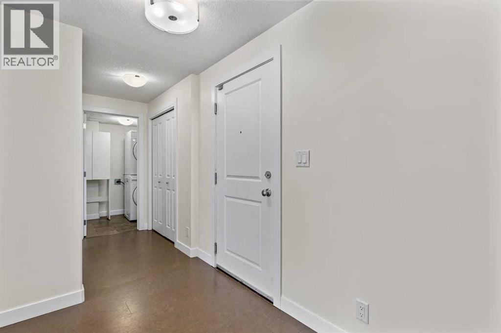 #310 16 Varsity Estates Circle NW - 25