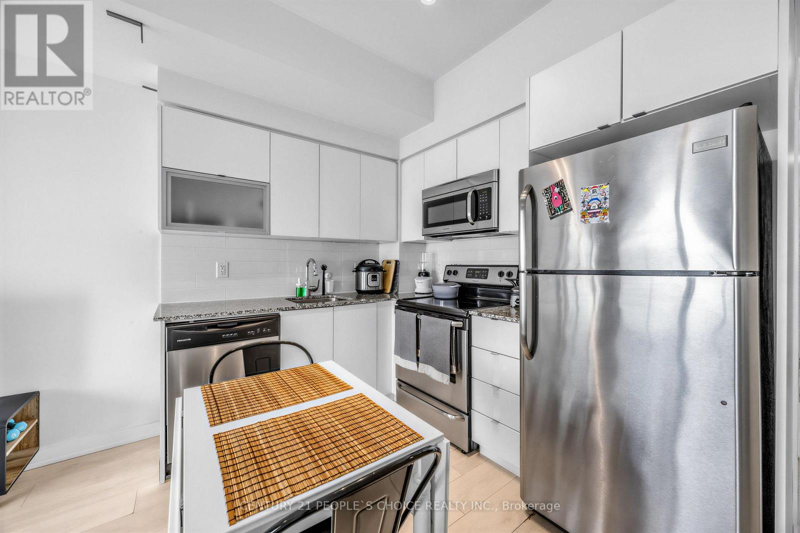 #1508 150 EAST LIBERTY STREET - 11
