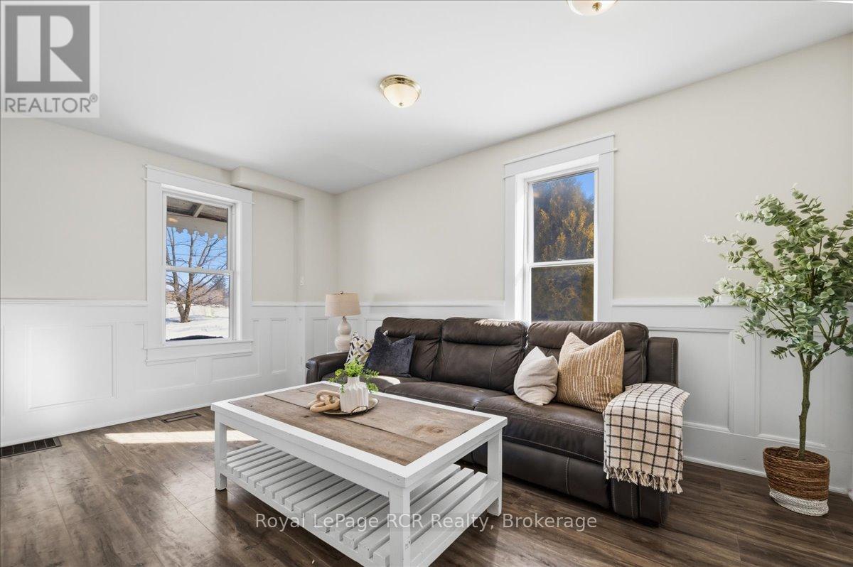 392010 GREY ROAD 109 - 24