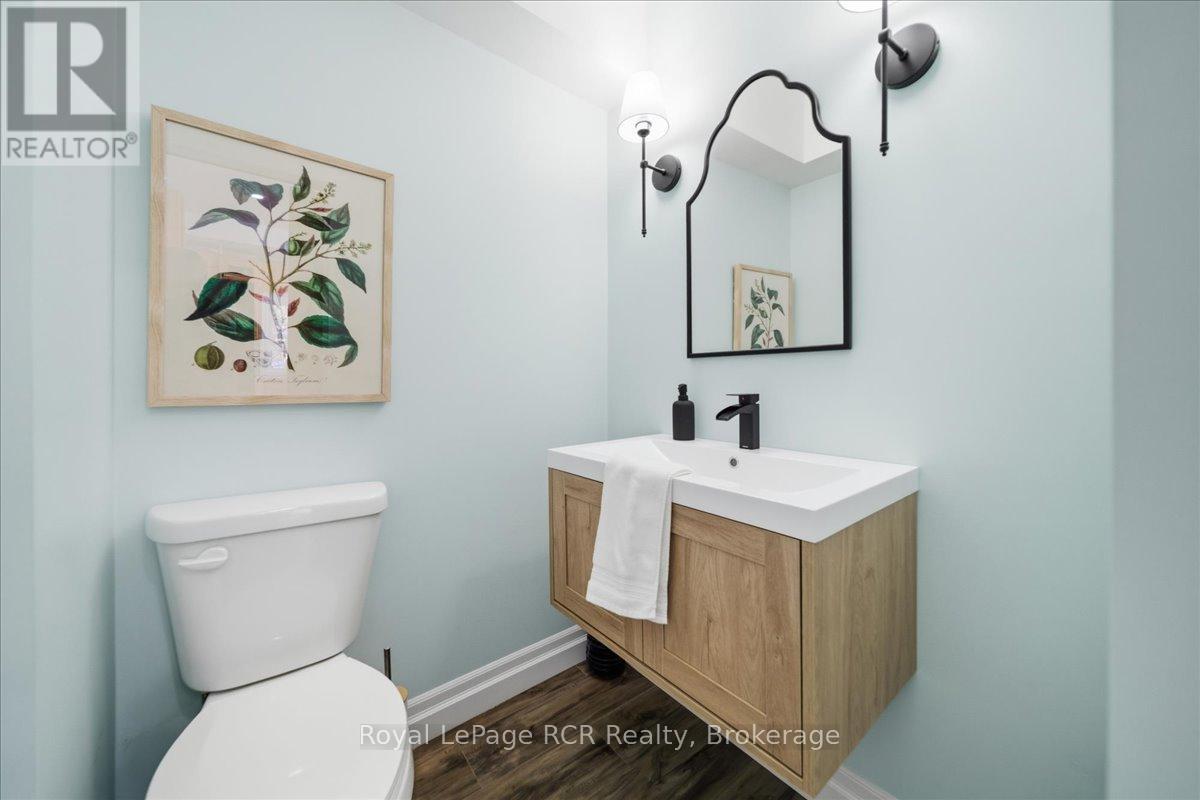 392010 GREY ROAD 109 - 25