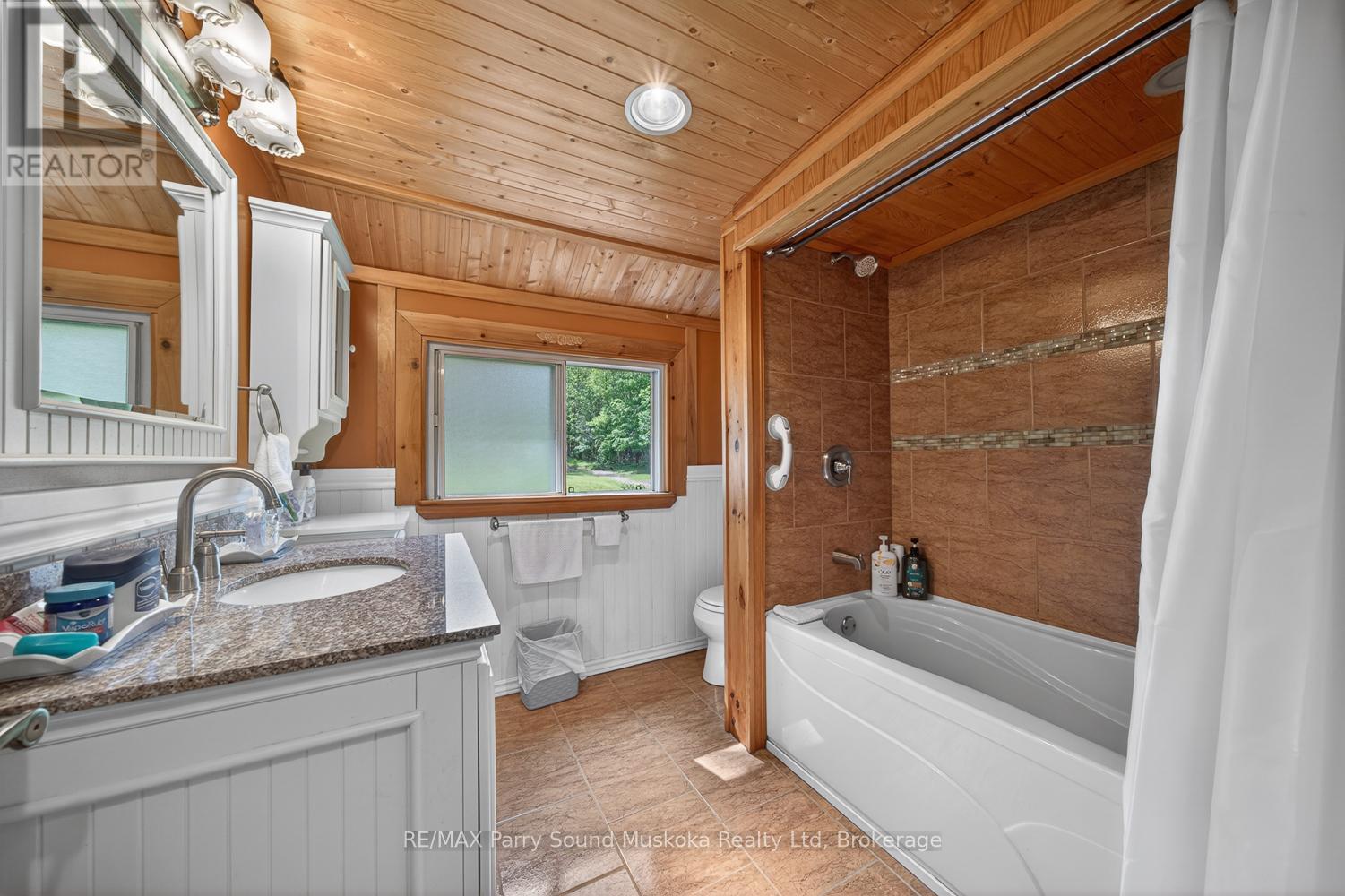 203 HORSESHOE LAKE ROAD - 34