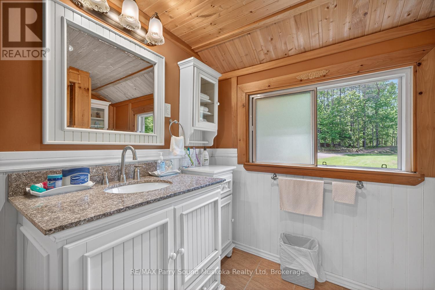 203 HORSESHOE LAKE ROAD - 35