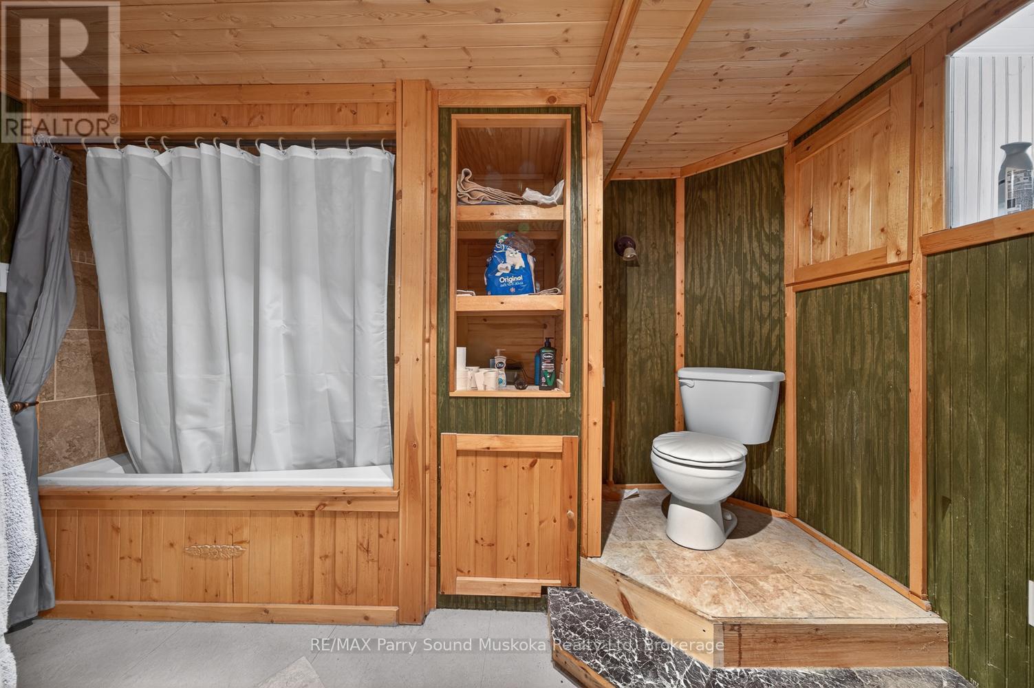 203 HORSESHOE LAKE ROAD - 44