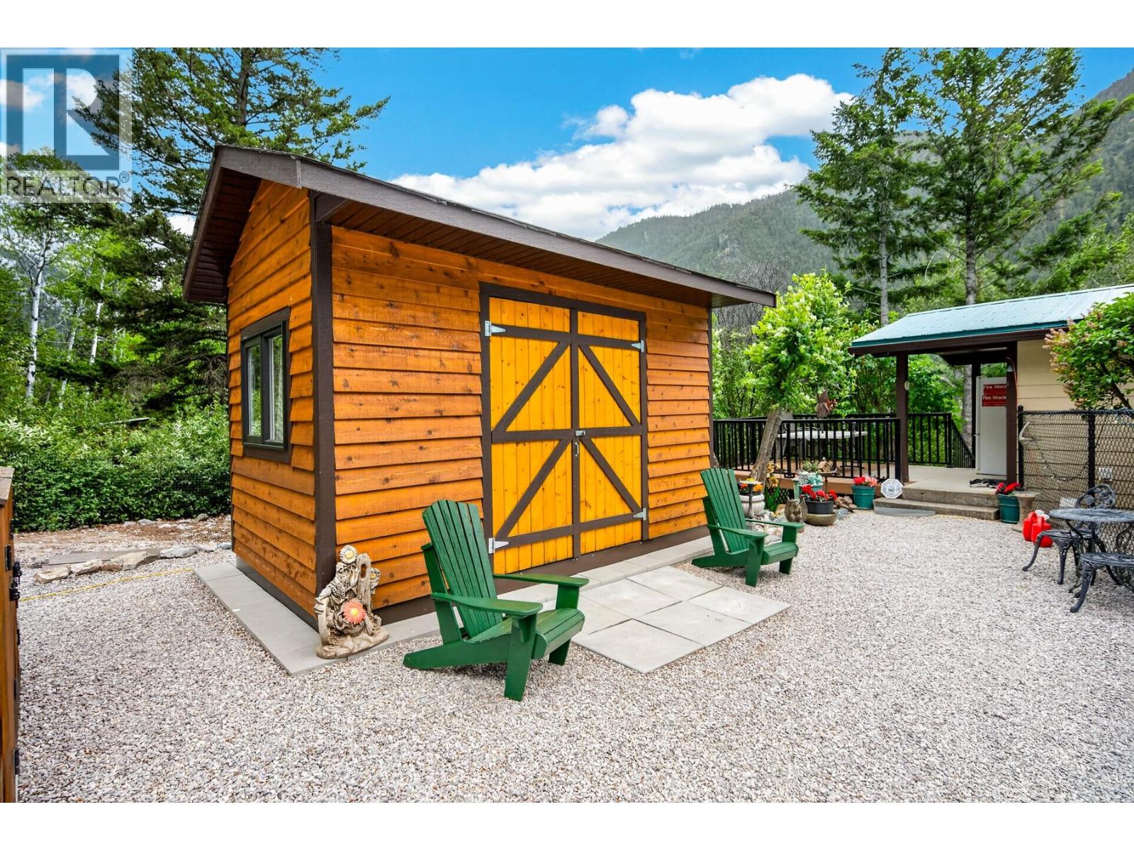 46300 Sea to Sky  99 North Highway, Lillooet