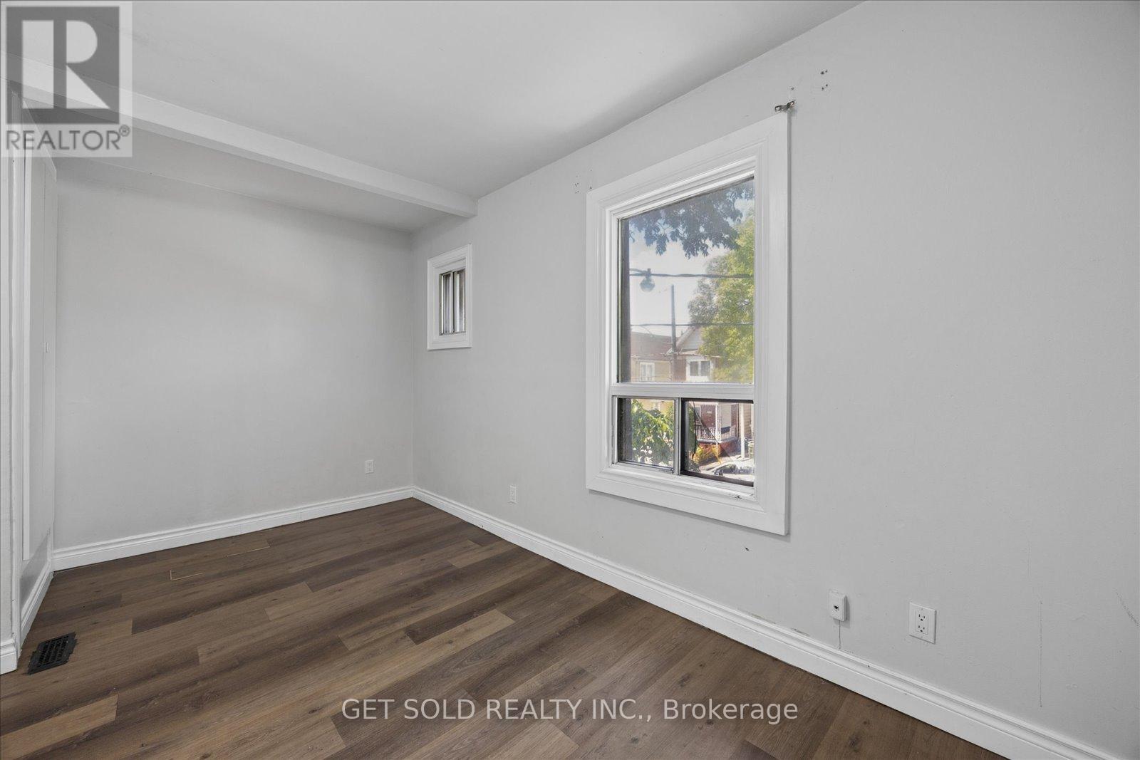 1089-1091 DOVERCOURT ROAD - 10
