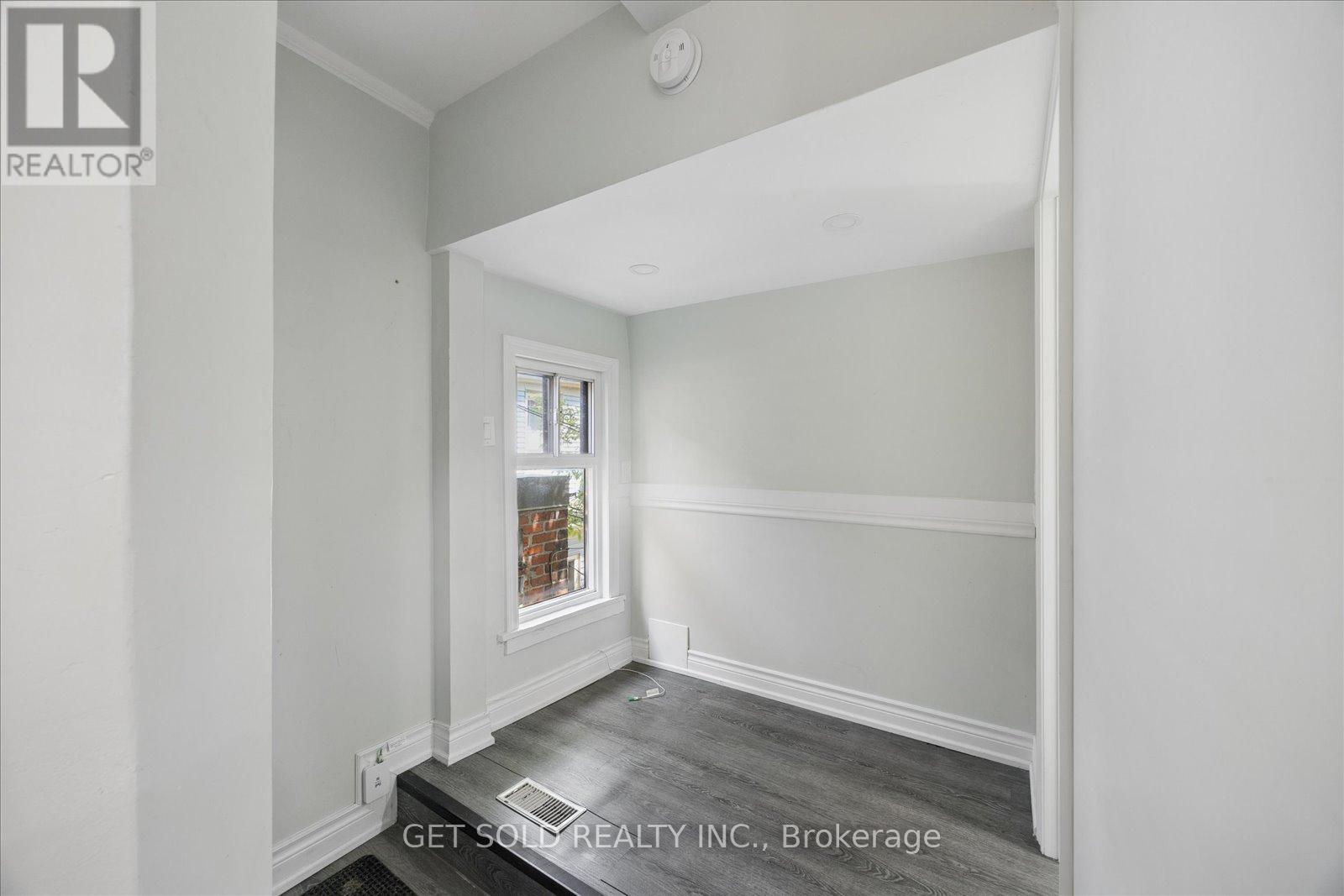 1089-1091 DOVERCOURT ROAD - 18