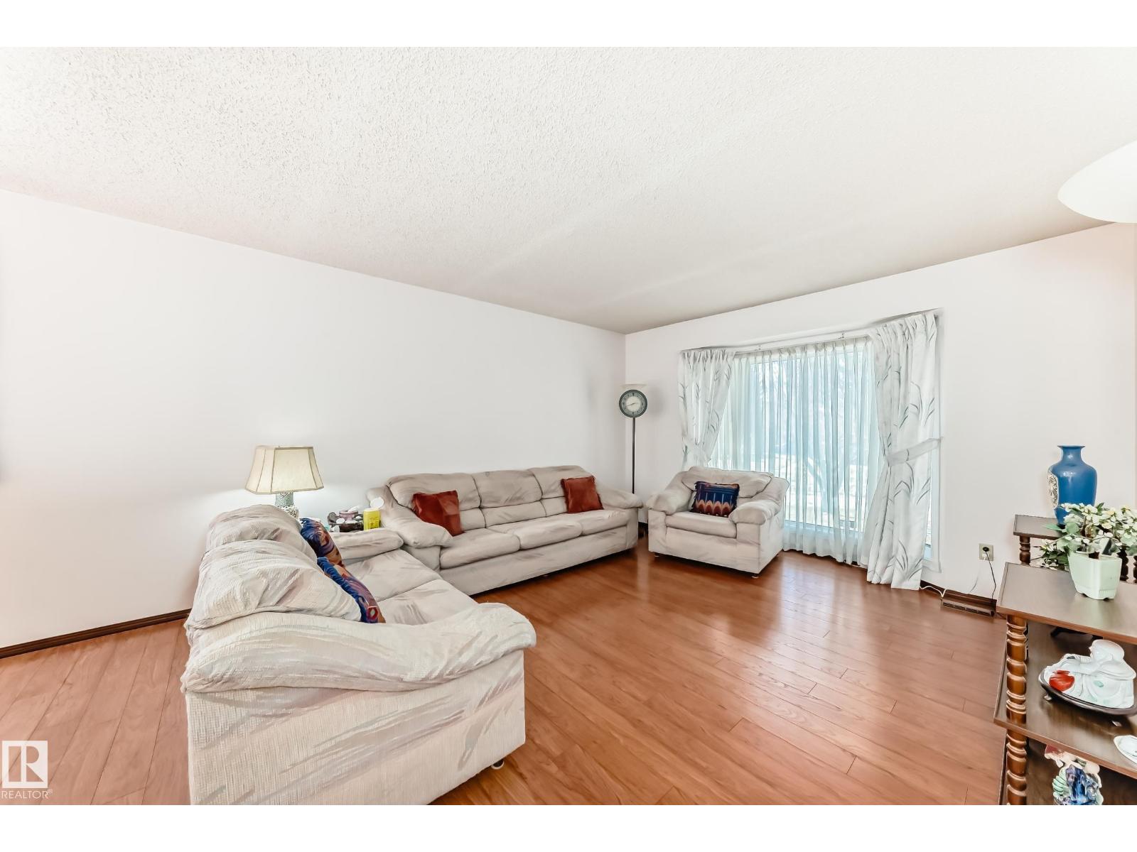 3933 103B ST NW — photo 14