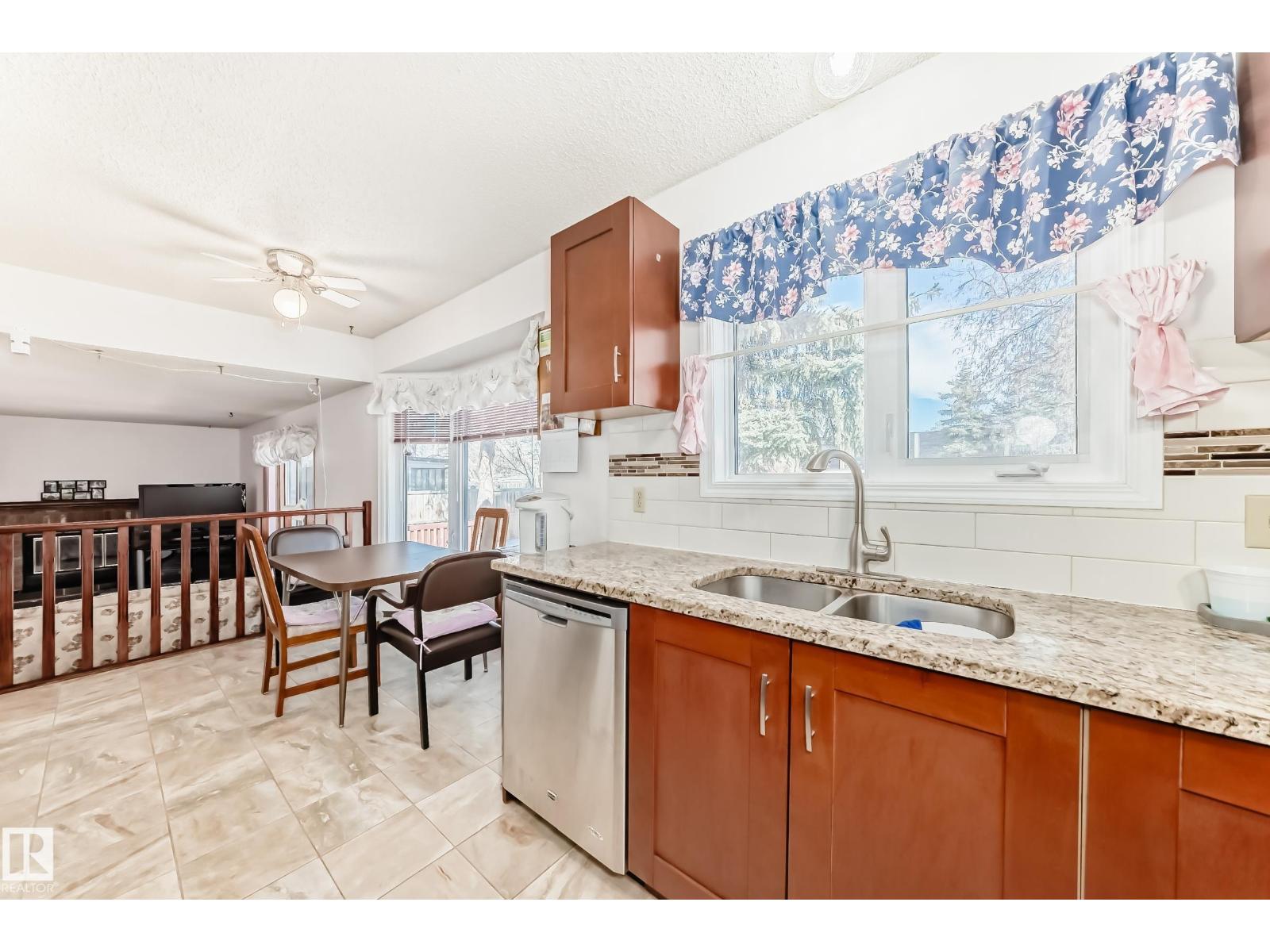 3933 103B ST NW — photo 9