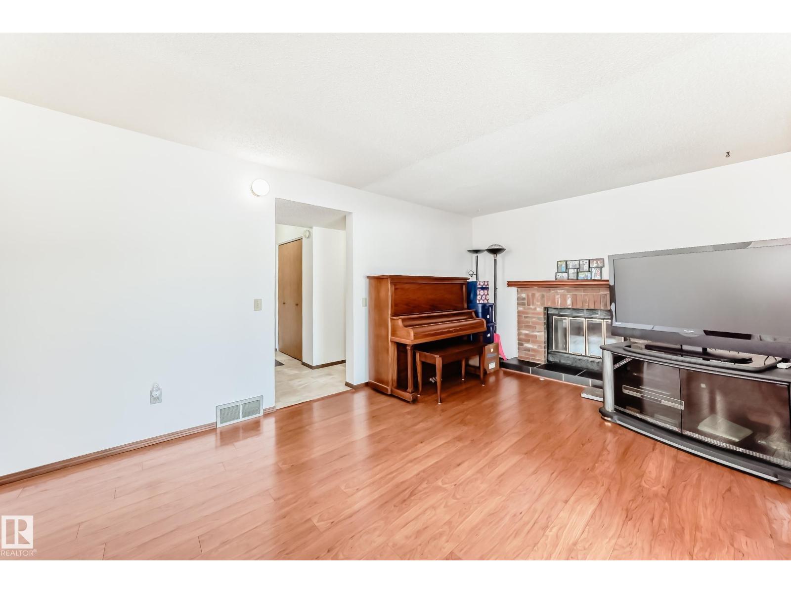 3933 103B ST NW — photo 18
