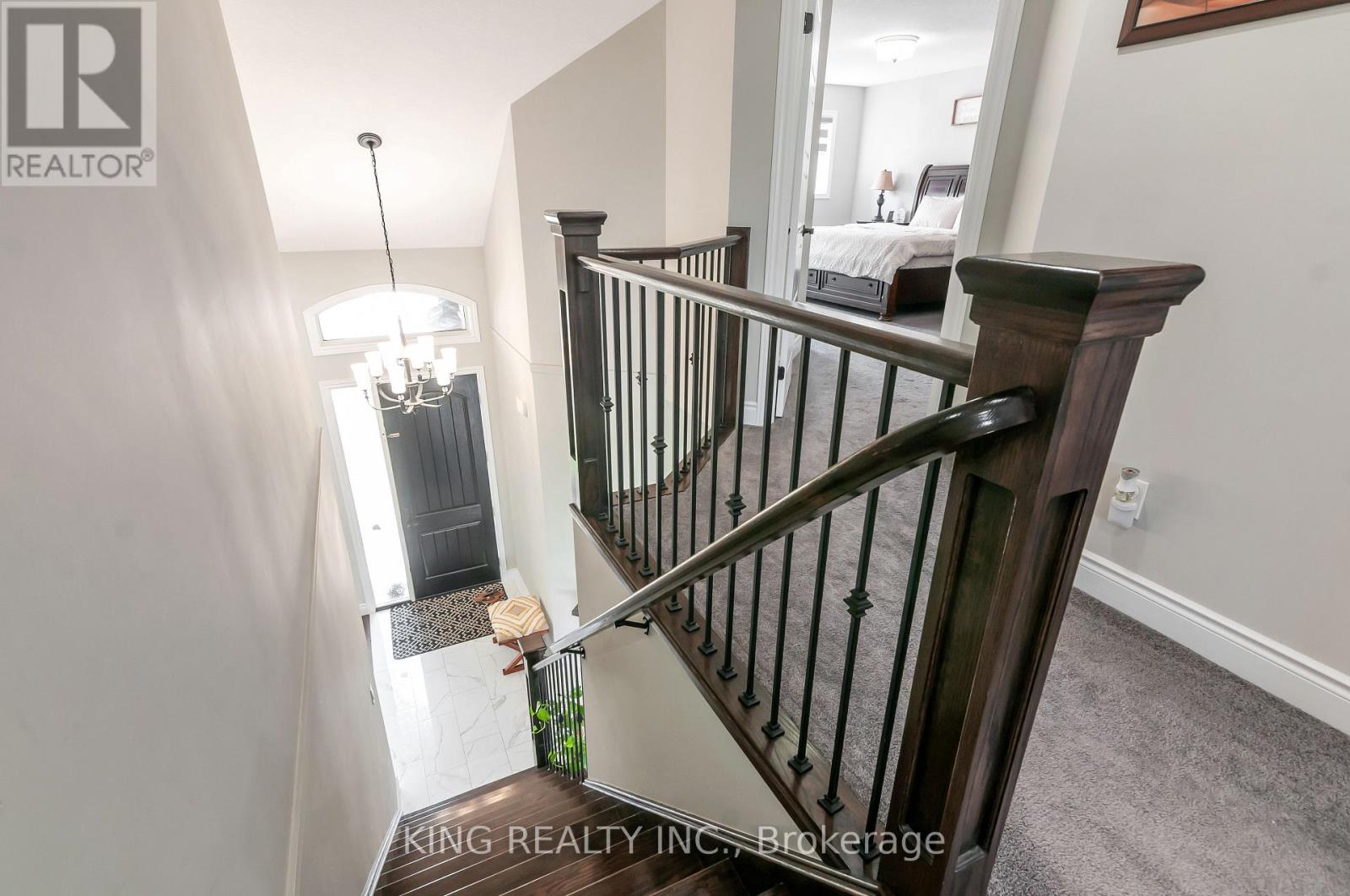 333 MASTERS DRIVE - 25