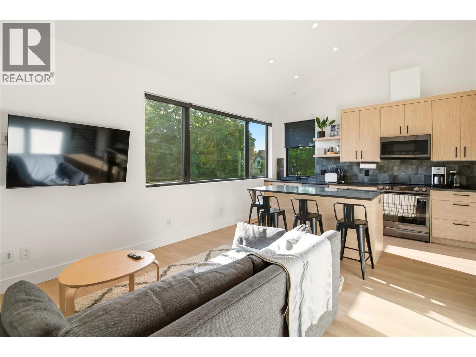 267 Lake Avenue, Kelowna