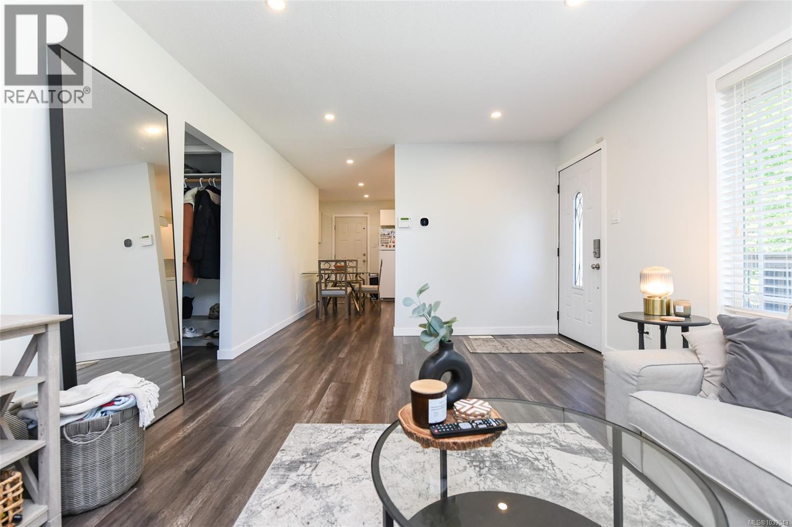 1215 10th St - 11