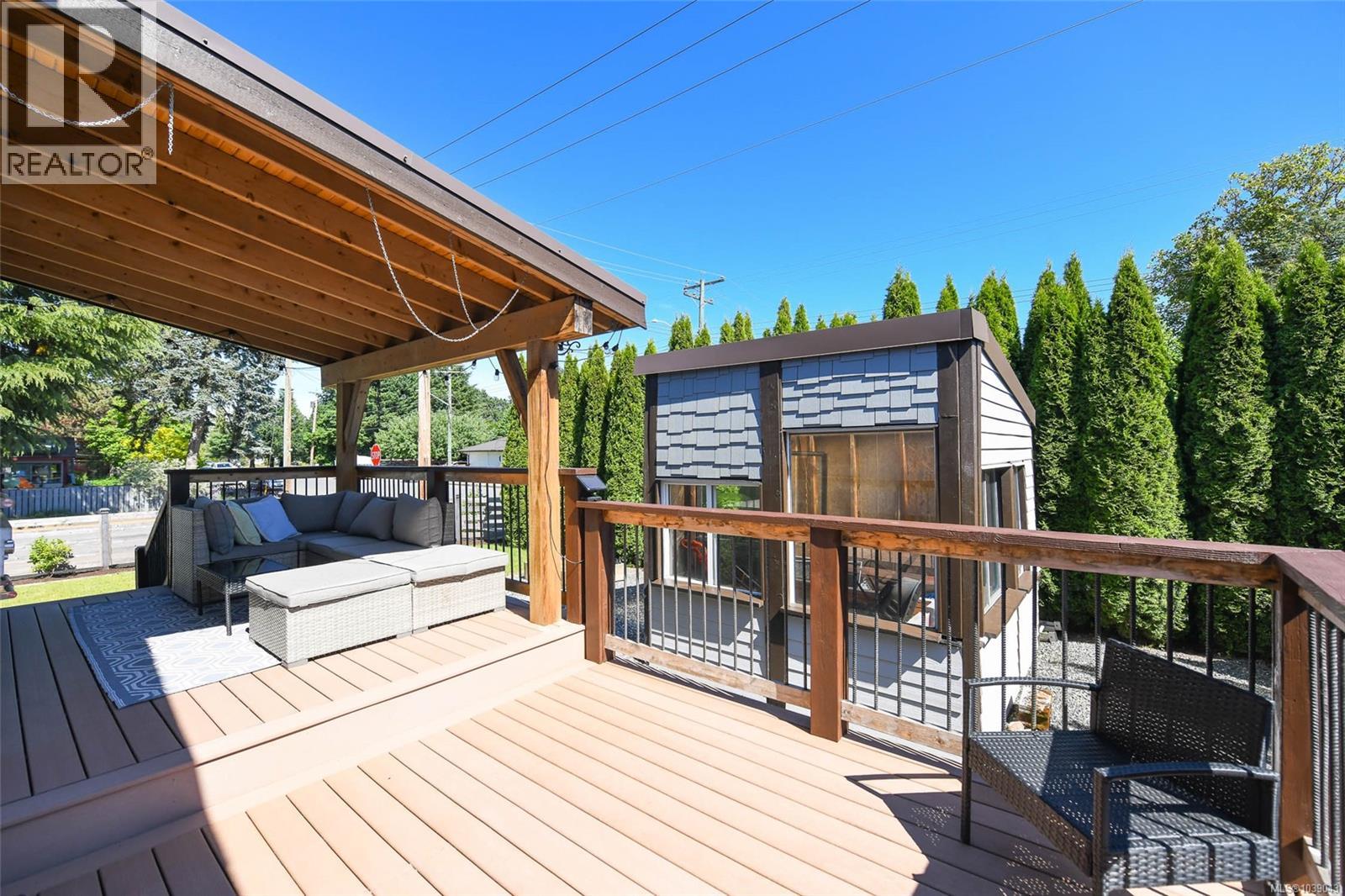 1215 10th St - 4