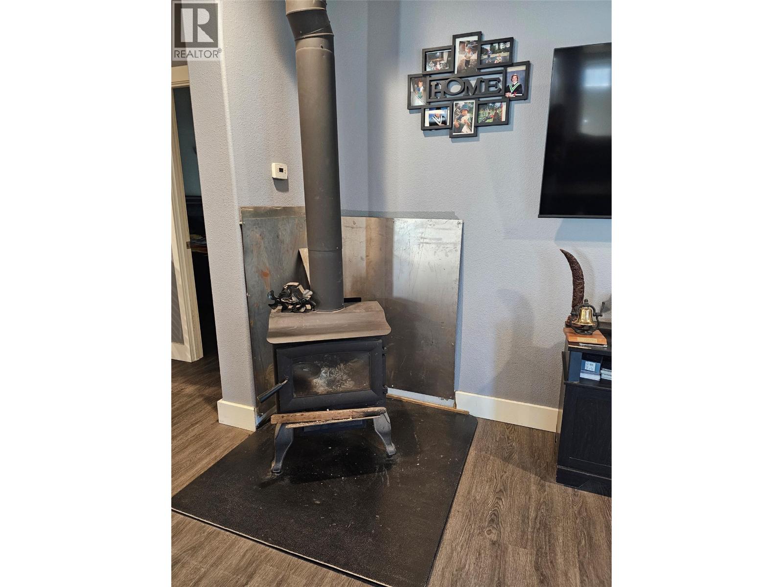 2385 Eva Road - 35