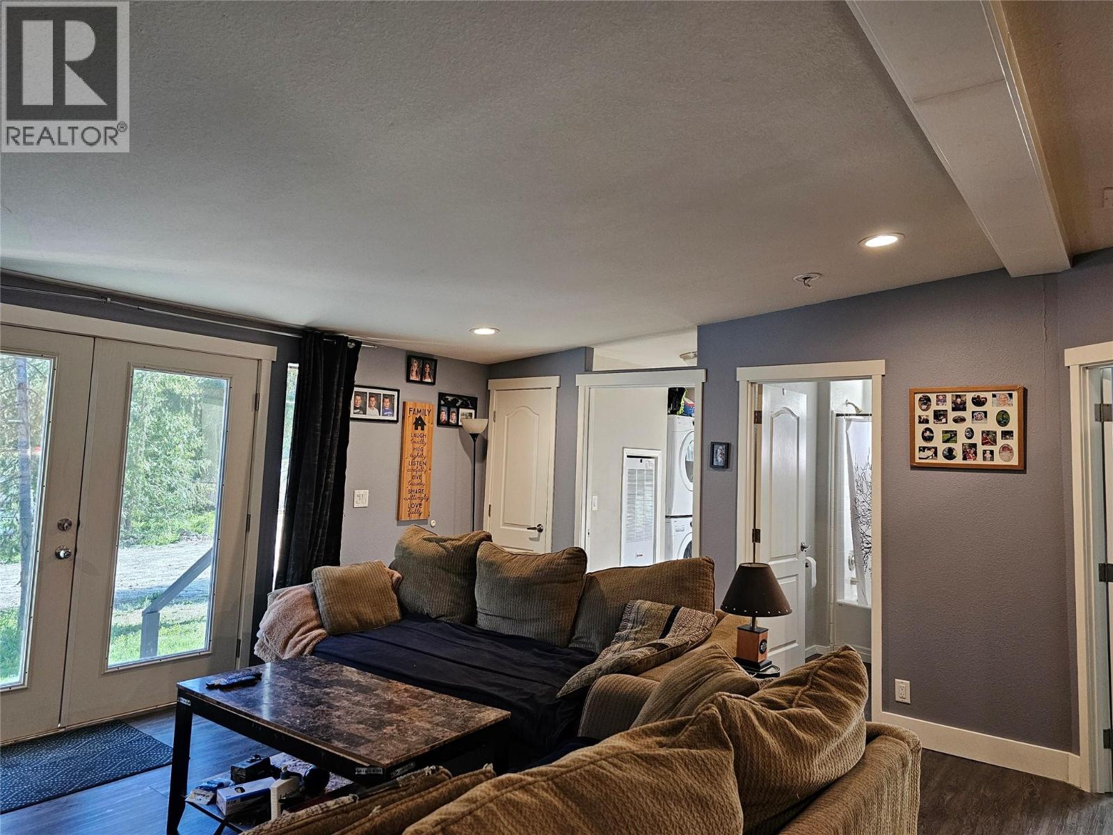 2385 Eva Road - 42