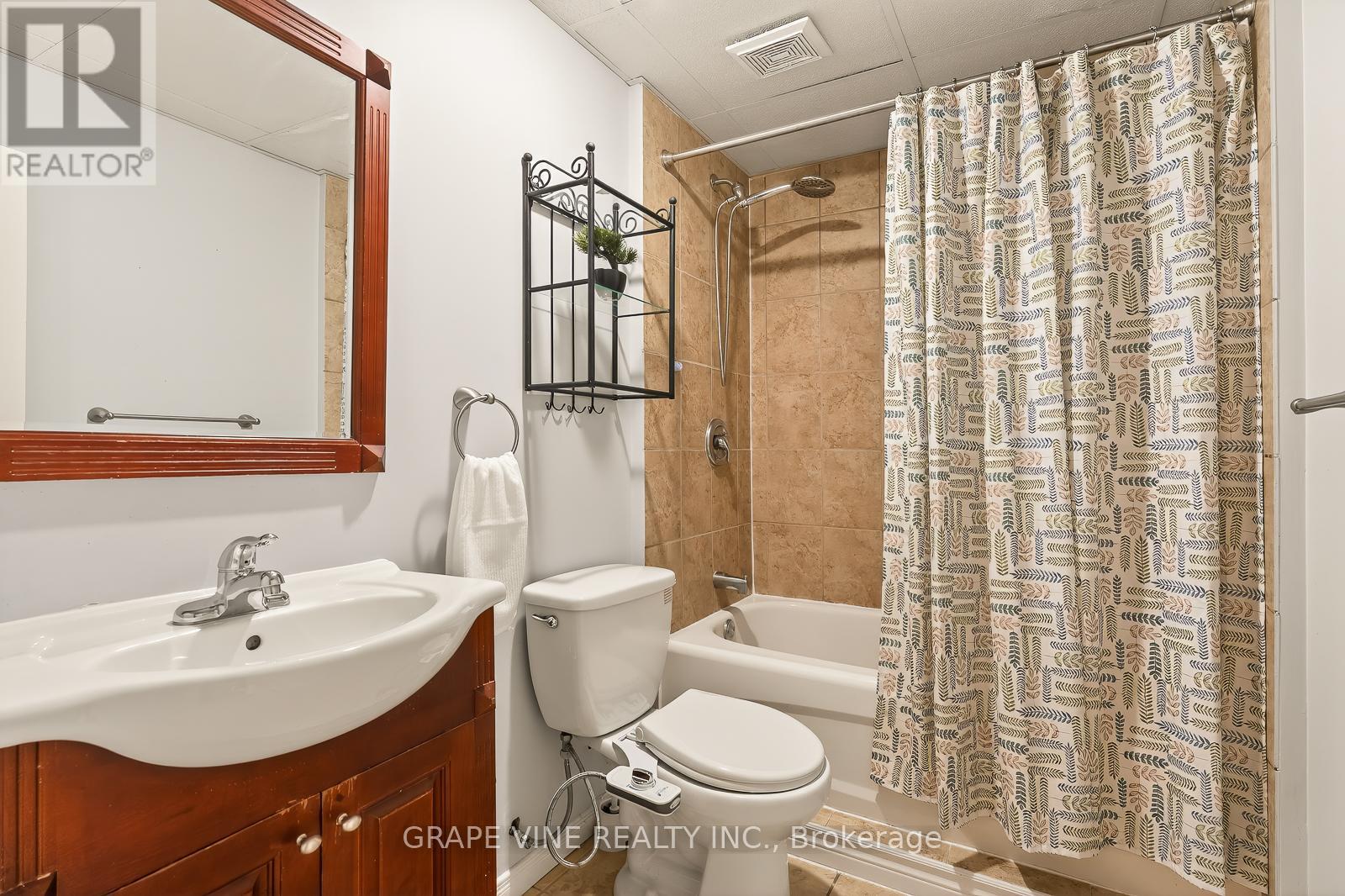 4 Bed, 4 Bath House for Sale in Ottawa – 57 RIVERGREEN CRESCENT, Ottawa – MLS# X13417746 - Image 39