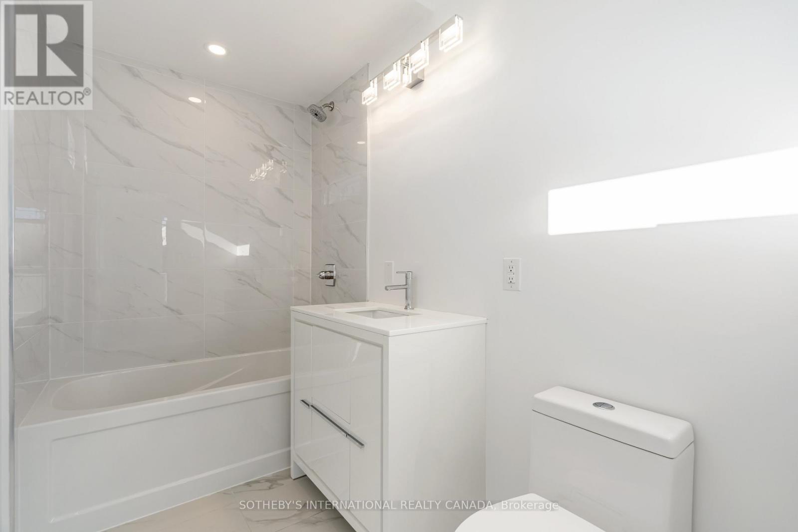288 DUNCAIRN AVENUE - 19