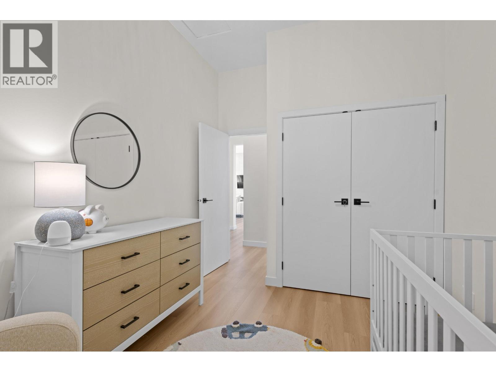 415 555 FOSTER AVENUE, Coquitlam