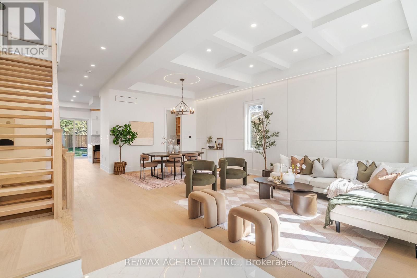5 LARWOOD BOULEVARD - 18