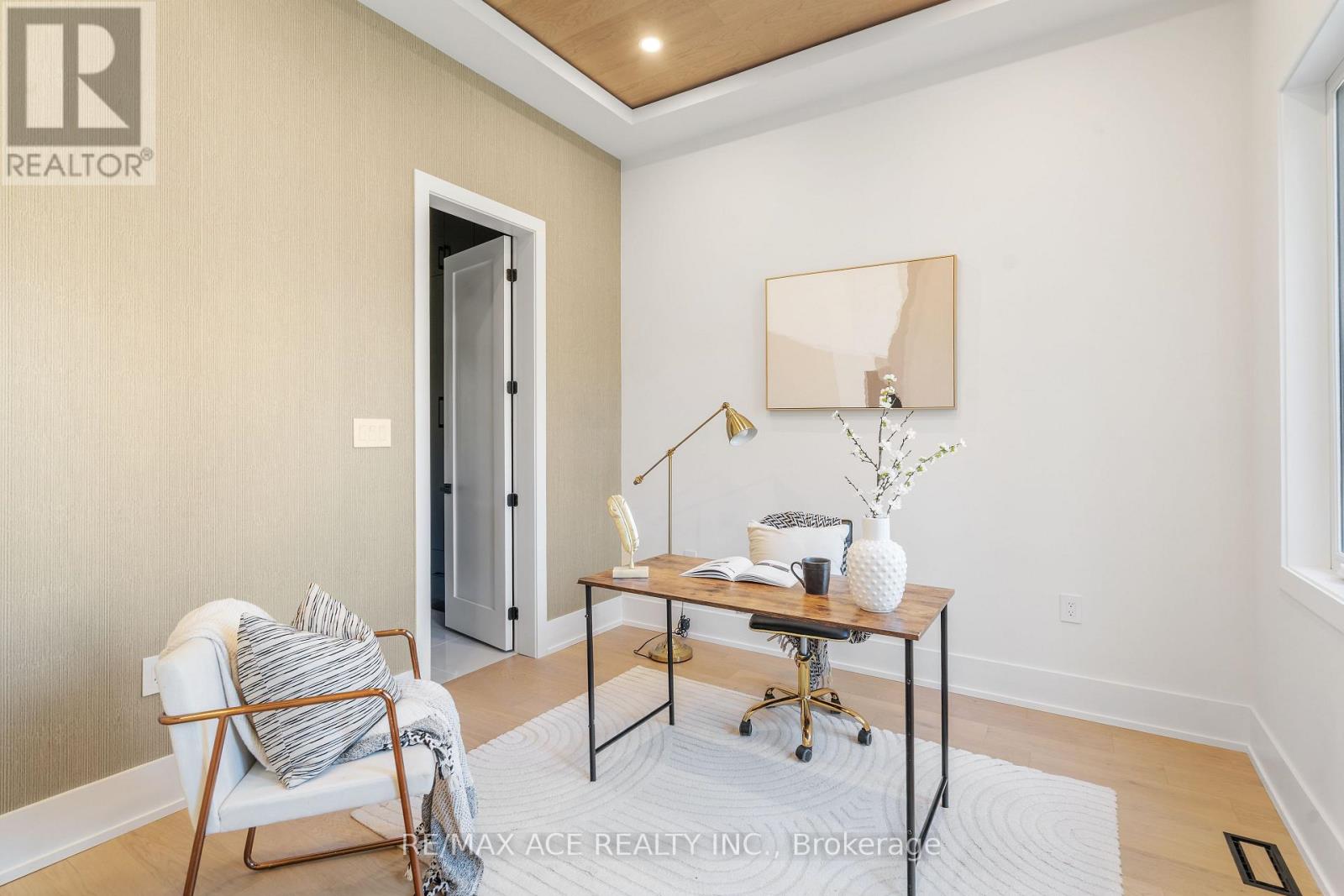 5 LARWOOD BOULEVARD - 21