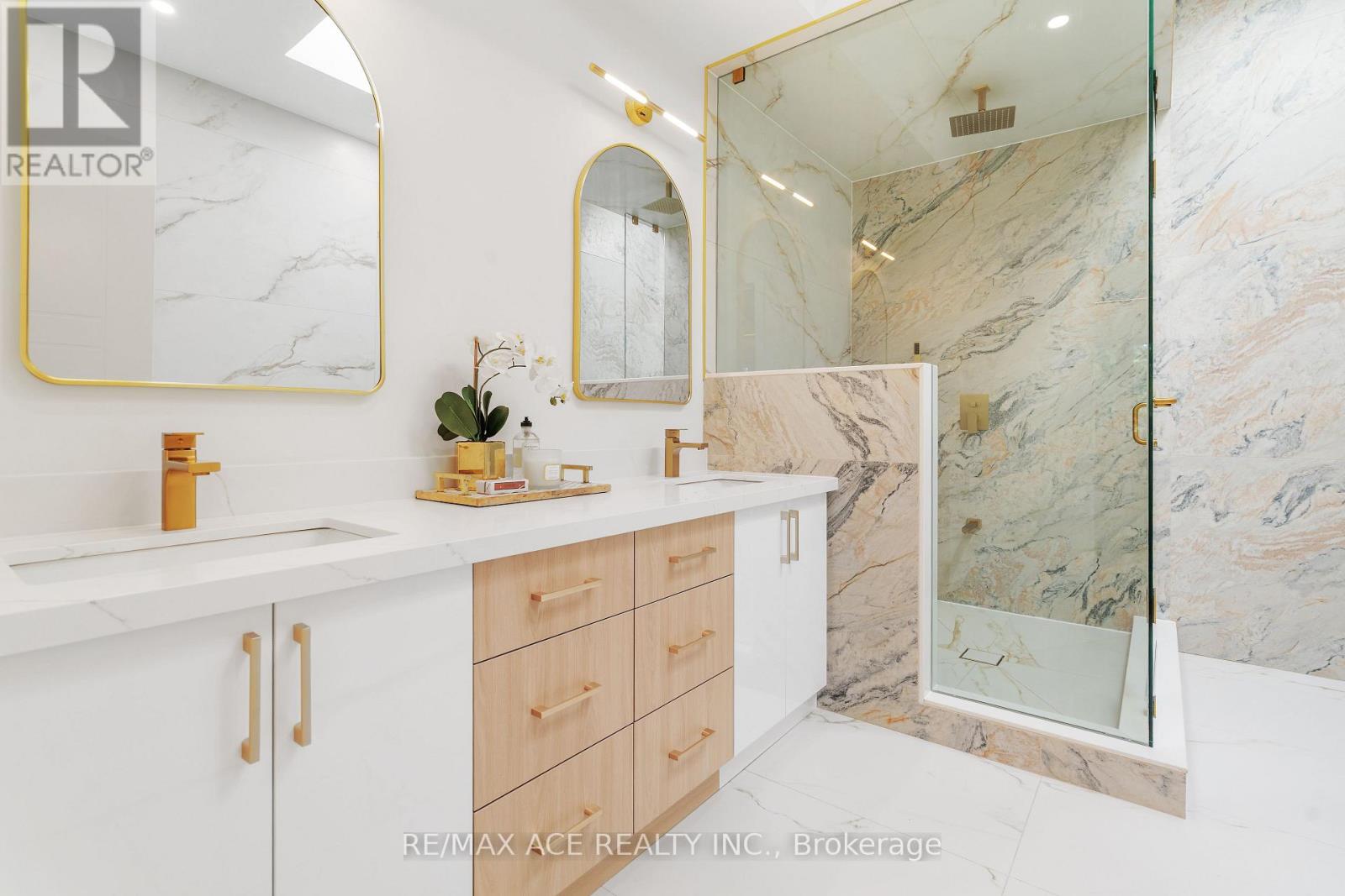 5 LARWOOD BOULEVARD - 30