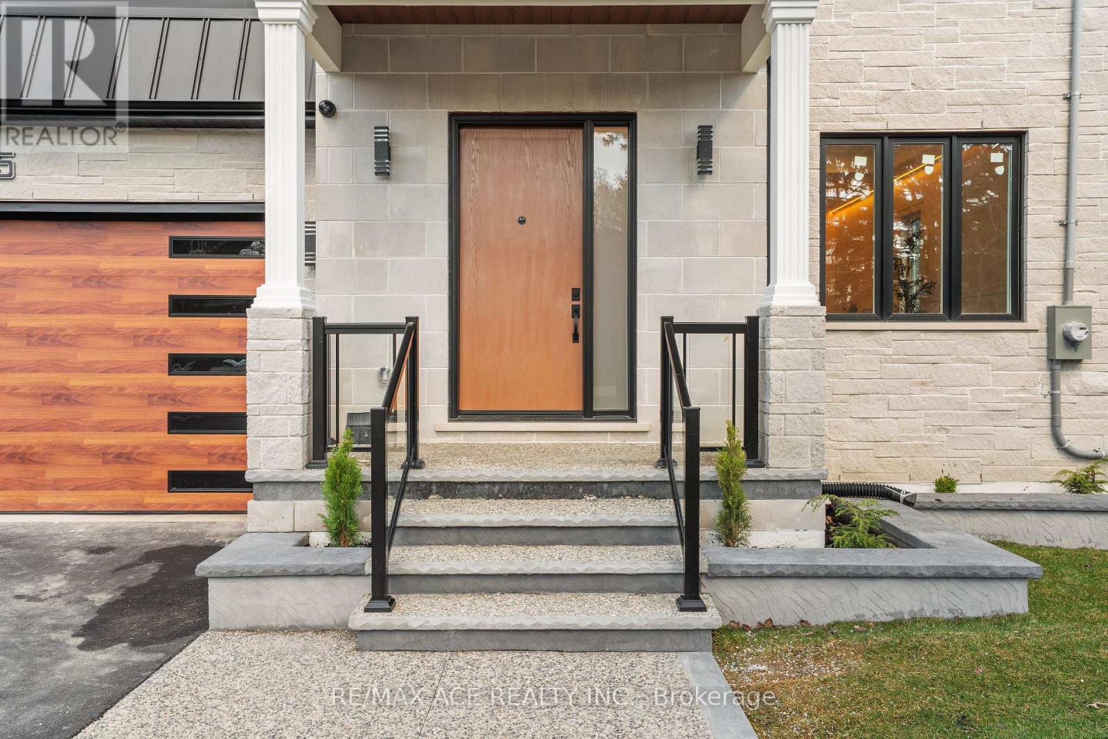 5 LARWOOD BOULEVARD - 4