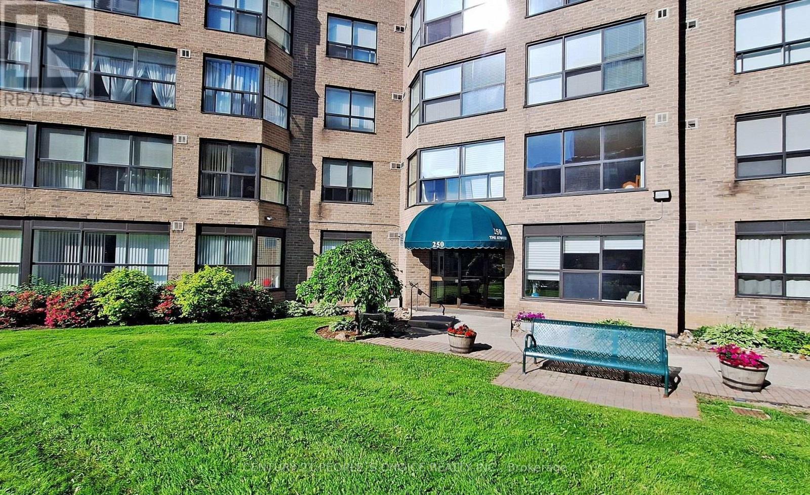 Listing photo of 909 - 250 DAVIS DRIVE