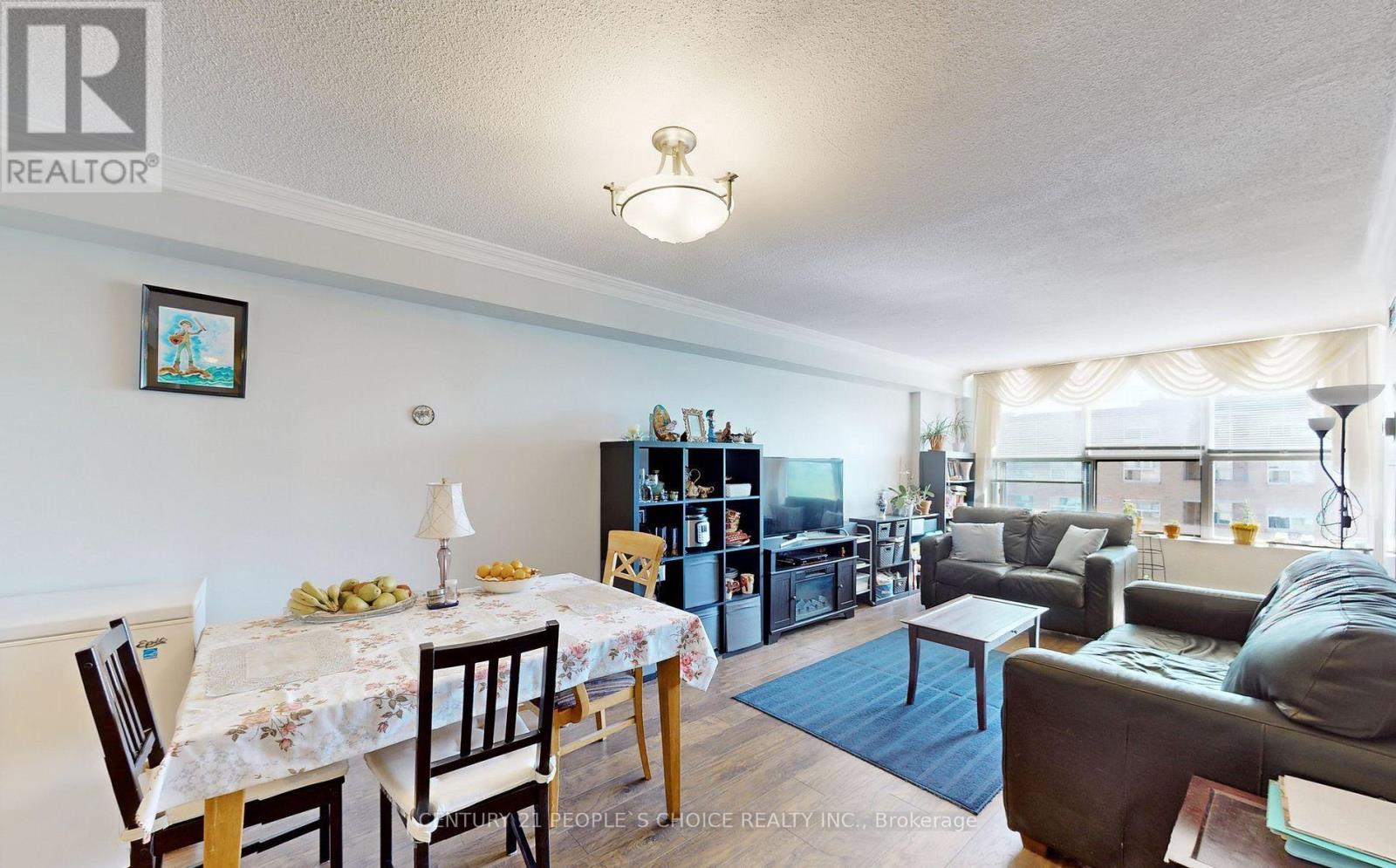 #909 250 DAVIS DRIVE - 13