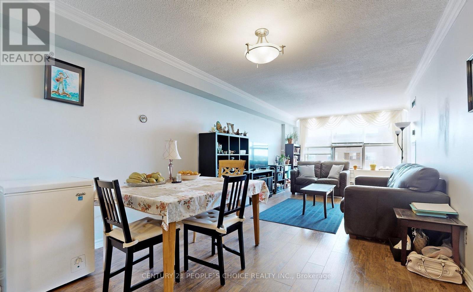 #909 250 DAVIS DRIVE - 14