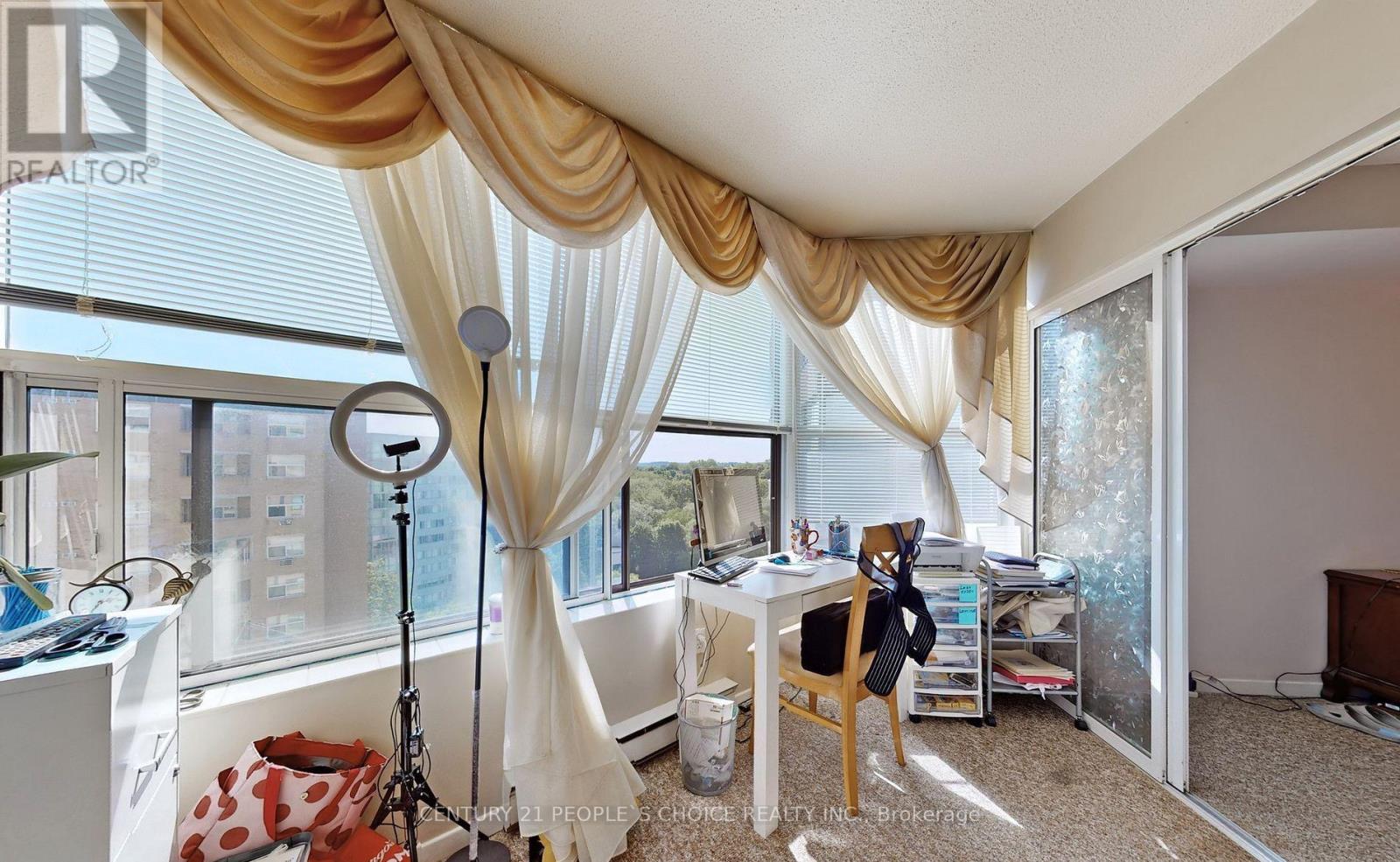 #909 250 DAVIS DRIVE - Image 28