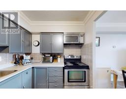 909 - 250 Davis Drive, Newmarket, ON L3Y7T7 Photo 9