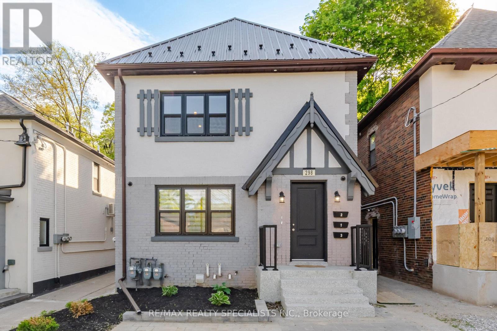 Photo of 298 South Kingsway