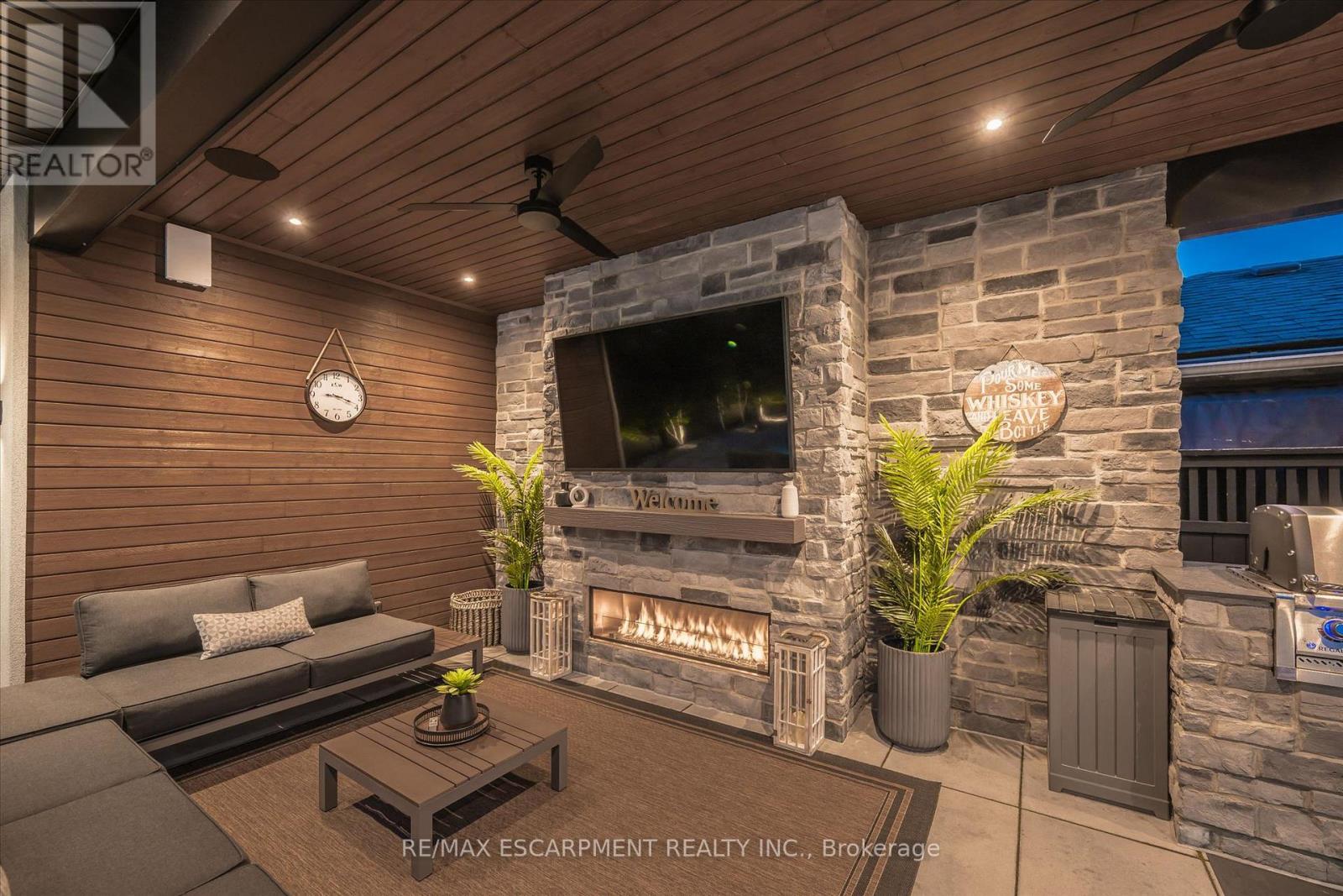 1298 PINEGROVE ROAD - 43