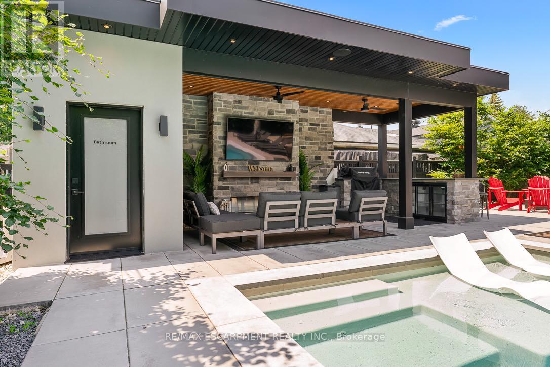 1298 PINEGROVE ROAD - 44
